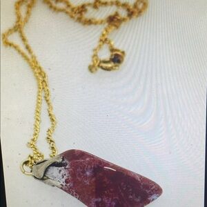 Gold and Burgundy Red Irregular Pendant Necklace